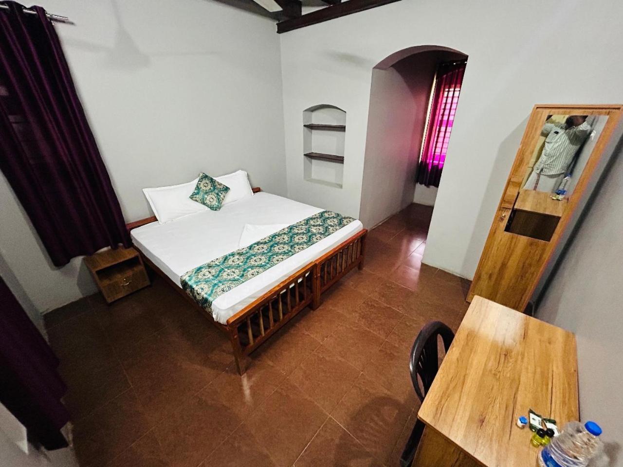 Era Heritage Inn Кожикод Екстериор снимка