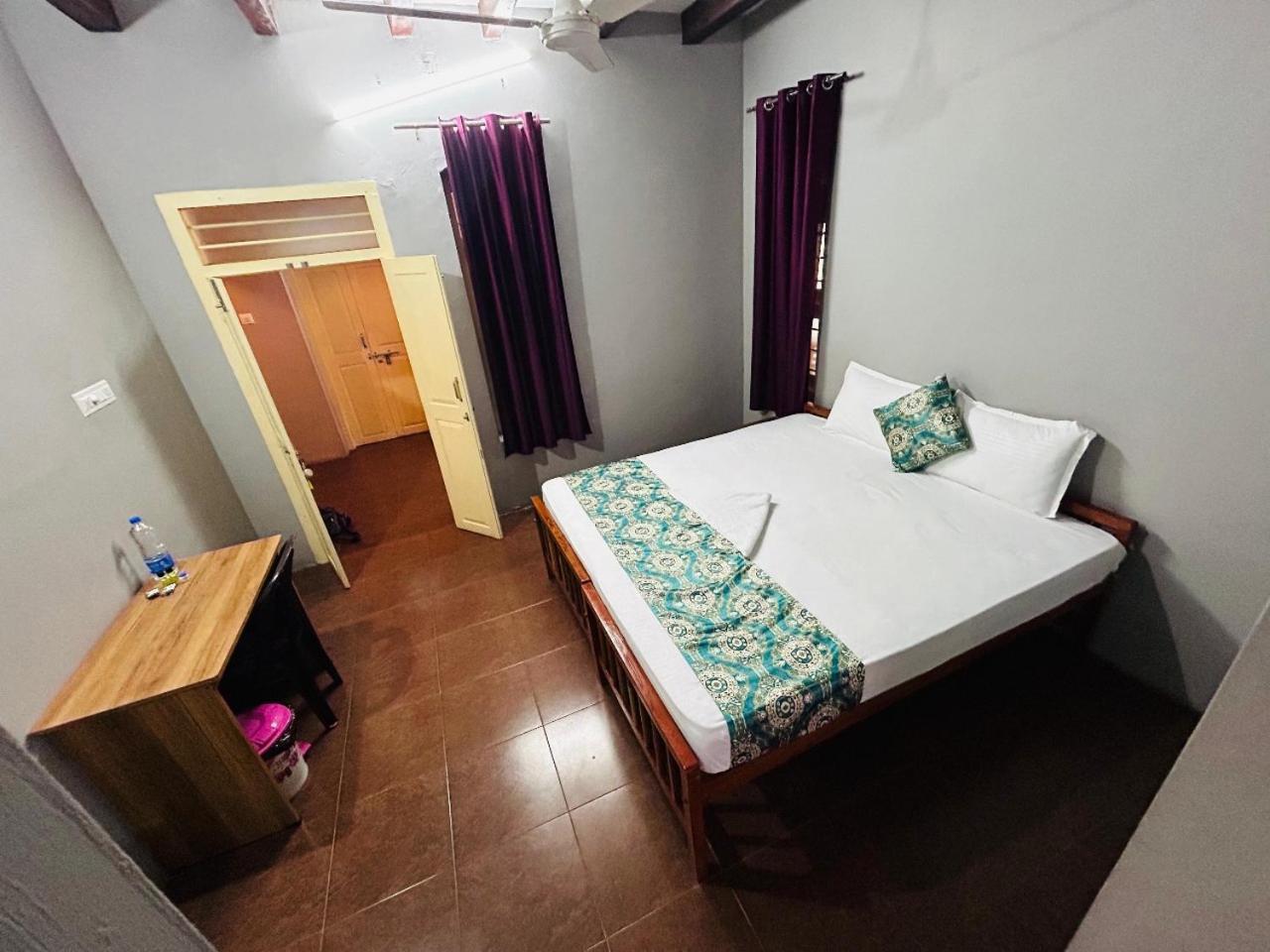Era Heritage Inn Кожикод Екстериор снимка